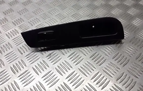 Toyota Corolla E120 E130 Quarter vent window switch 54035105