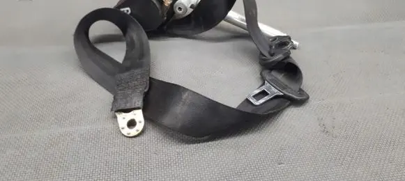 Audi A4 S4 B5 8D Front seatbelt 8D0857706