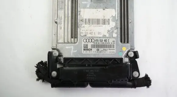 Audi A6 S6 C6 4F Engine control unit/module 4F0910402E 0281013610