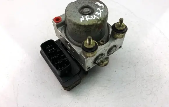 Mitsubishi Lancer ABS Pump MB5EV08