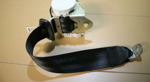 Audi A3 S3 8P Rear seatbelt 8P0857805
