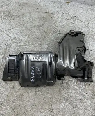 Exhaust heat shield