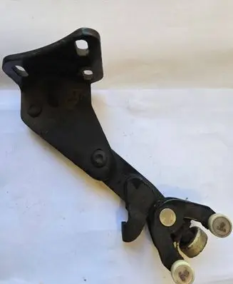 Volkswagen Caddy Sliding door lower roller guide/hinge 2K0843397A