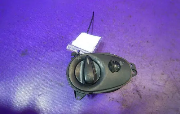 Ford Focus Light switch 98AG13A024CH