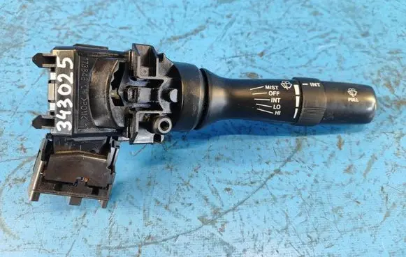 Toyota Camry Gear shift switch/knob 8465247031
