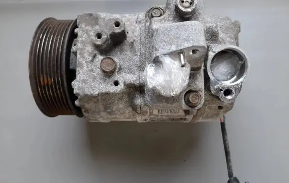 Land Rover Discovery 3 - LR3 Air conditioning (A/C) compressor (pump)