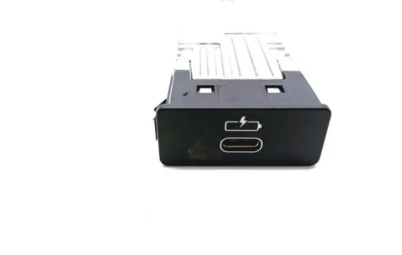 Mini Clubman F54 USB socket connector 8711940