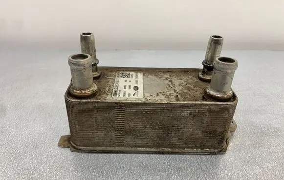 Jaguar F-Pace Gearbox / Transmission oil cooler AW837A095AA