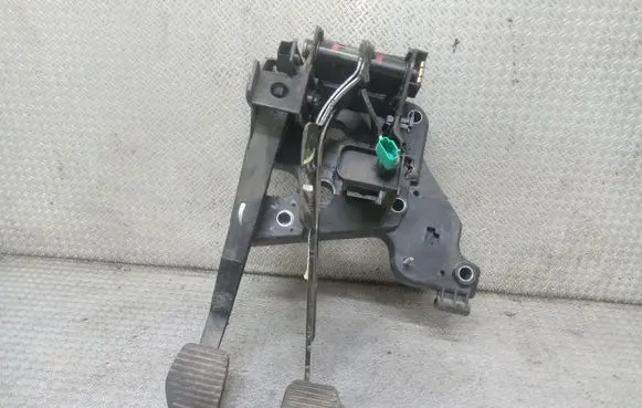 Peugeot 407 Pedal assembly 9654751280