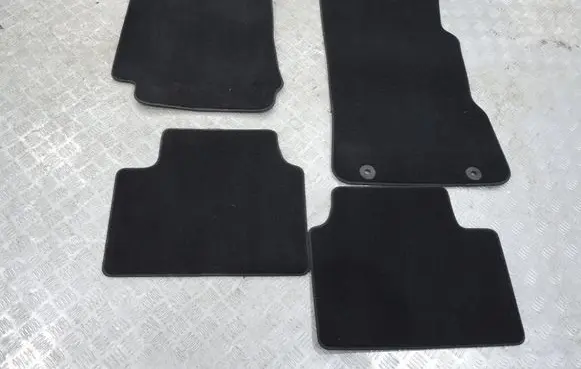 Alfa Romeo Giulia Car floor mat set 