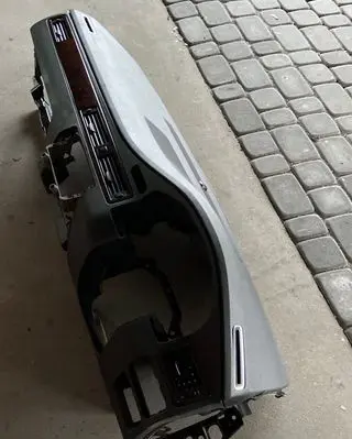 Volvo XC70 Dashboard