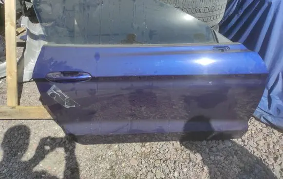 Ford Mustang VI Front door