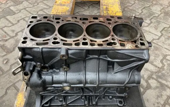 Skoda Superb B8 (3V) Engine block 