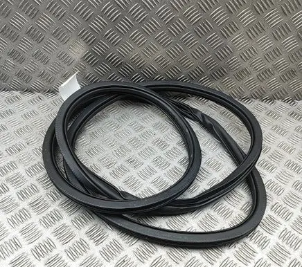 Volkswagen Touareg III Rubber seal front coupe door 760867911D