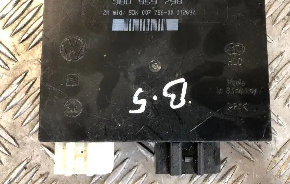 Volkswagen PASSAT B5 Comfort/convenience module 3B0959798 5DK00775600 T12697