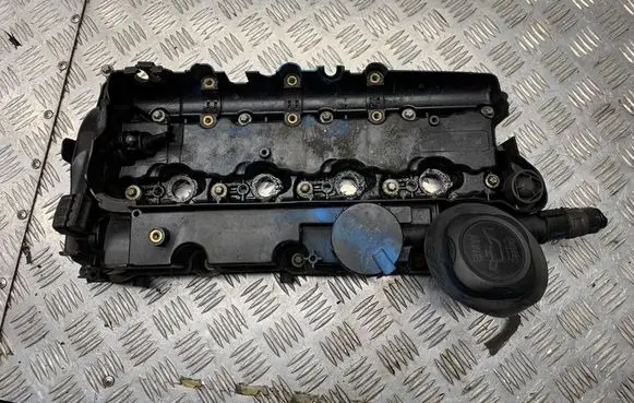 Rocker cam cover