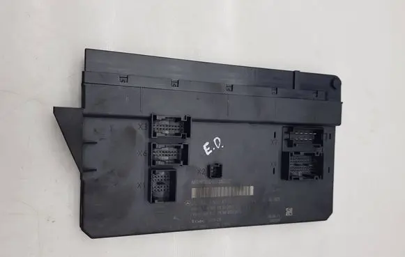 Mercedes-Benz Sprinter W906 SAM control unit A9069004700 A9069011500 A9069027500