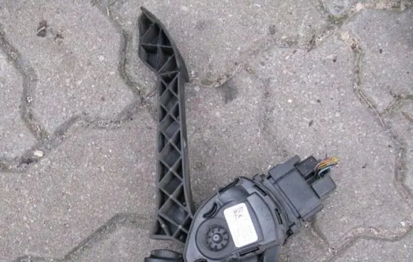 Ford Transit Accelerator throttle pedal