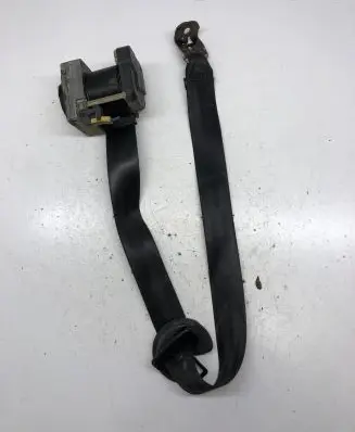 Seat Leon (1M) Front seatbelt 1M0857705A