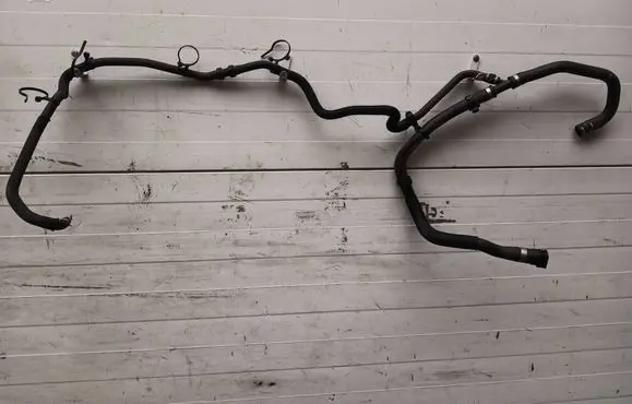 Peugeot 3008 II Coolant pipe/hose