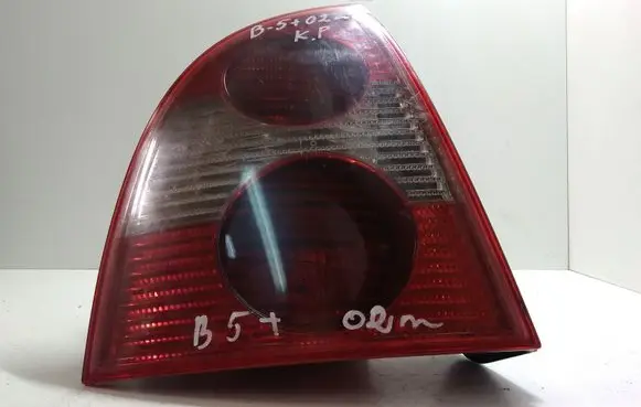 Volkswagen PASSAT B5.5 Rear/tail lights 3B5945095AE