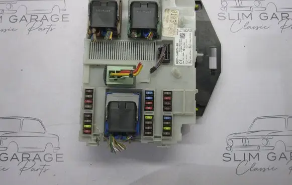 Ford Mondeo MK IV Fuse module BG9T-14A073-BH BG9T14A073BH