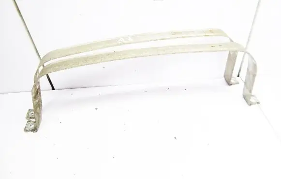 Audi A3 S3 8P Fuel tank mounting bracket 