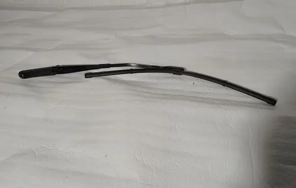 Audi A4 S4 B9 Rear wiper blade arm 8W1955407