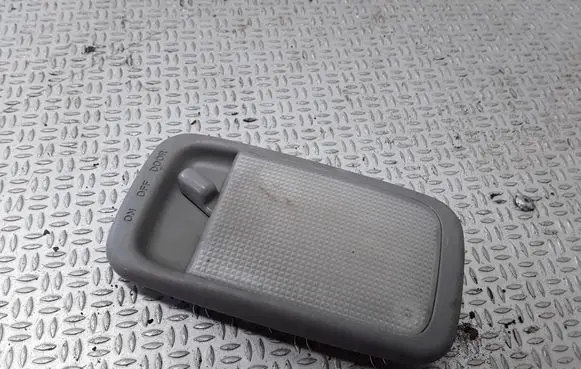 Toyota RAV 4 (XA20) Boot/trunk interior light 