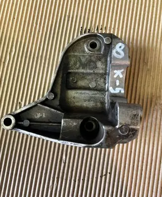 BMW X3 E83 Power steering pump mounting bracket 7794455 120868