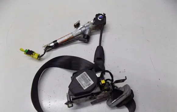 Honda Civic Seat belt trim N22A2