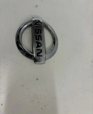 Nissan Almera Tino Manufacturers badge/model letters 84890BU700