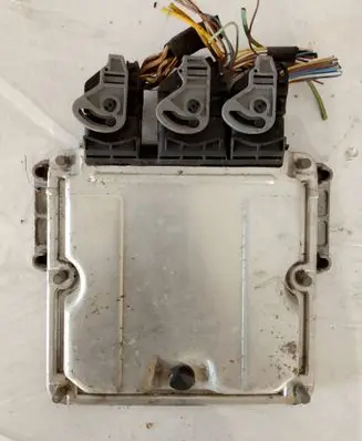 Peugeot 807 Engine control unit/module 0281011133