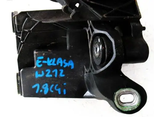 Mercedes-Benz E W212 ABS pump bracket A2124300410