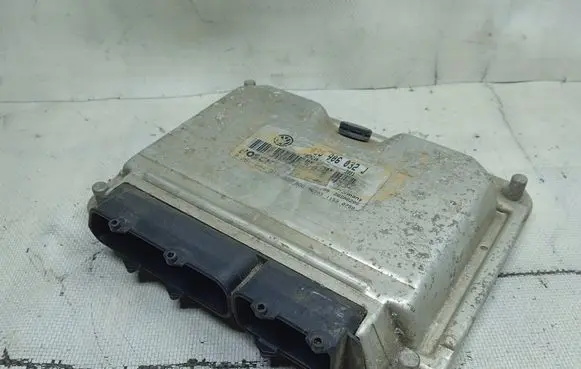 Volkswagen Polo Engine control unit/module ECU 030906032J