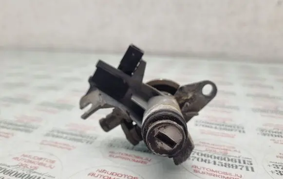 Audi A4 S4 B6 8E 8H Tailgate exterior lock 8E0827573A