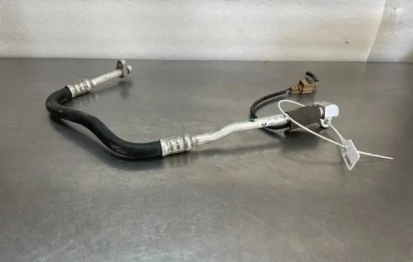 Renault Master IV Air conditioning (A/C) pipe/hose 924595456R