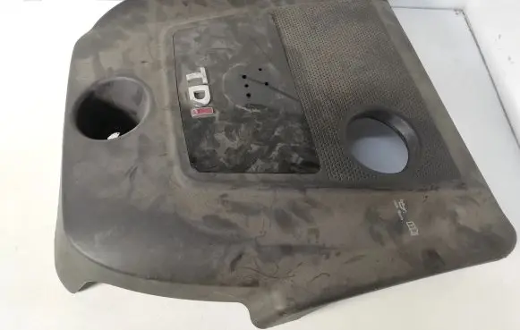 Volkswagen Golf V Engine cover (trim) 038103925