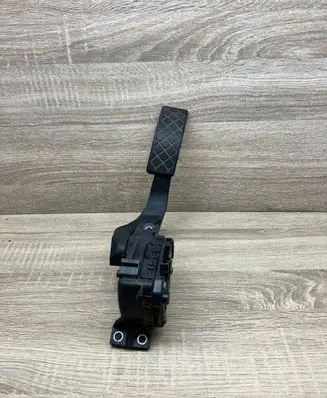 Audi A4 S4 B6 8E 8H Accelerator throttle pedal 8EI721523 6PV00837601