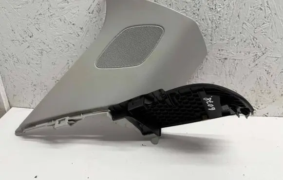Audi Q3 8U (D)pillar trim (top) 8U0867245 M7093 1ND09S