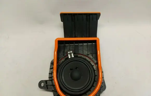 BMW X1 U11 Front door speaker 9878329