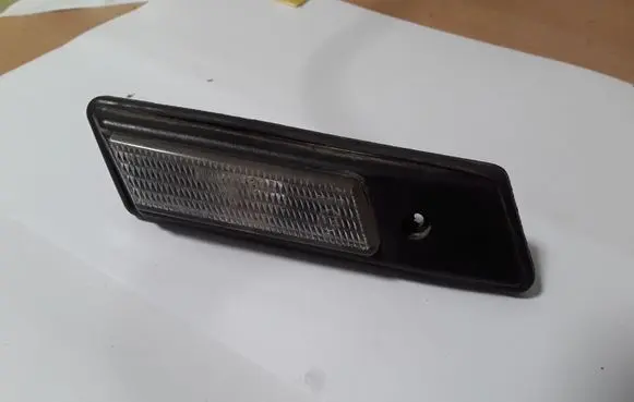 BMW 3 E36 Front fender indicator light 63138353223 8353223