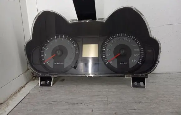 Mitsubishi Colt Speedometer (instrument cluster) MM0051011