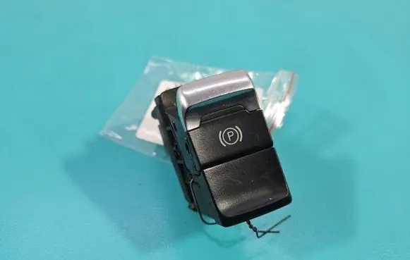 Audi A5 8T 8F Handbrake/parking brake auto hold switch 8K1927225B IMPRK1572089