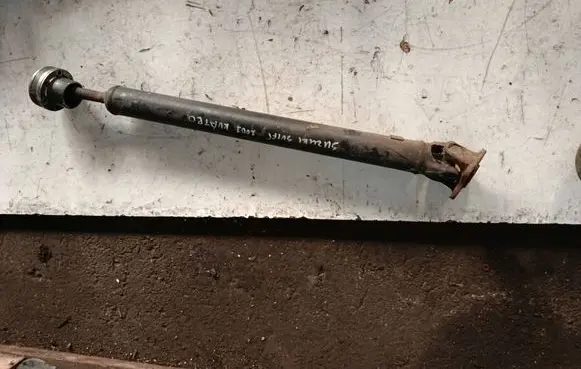 Suzuki Swift I Rear driveshaft/prop shaft 
