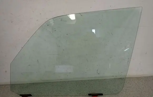 Toyota Land Cruiser (HDJ90) Sliding door window/glass 