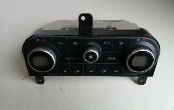 Nissan Qashqai Climate control unit 27500JD45D