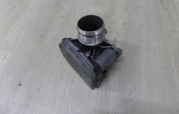Jaguar XF X250 Throttle valve 9687888280 46074