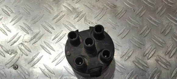 Volkswagen Golf III Spark distributor cap 