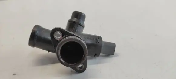 Audi A6 S6 C6 4F Engine coolant pipe/hose 06D121133A PA66GF30